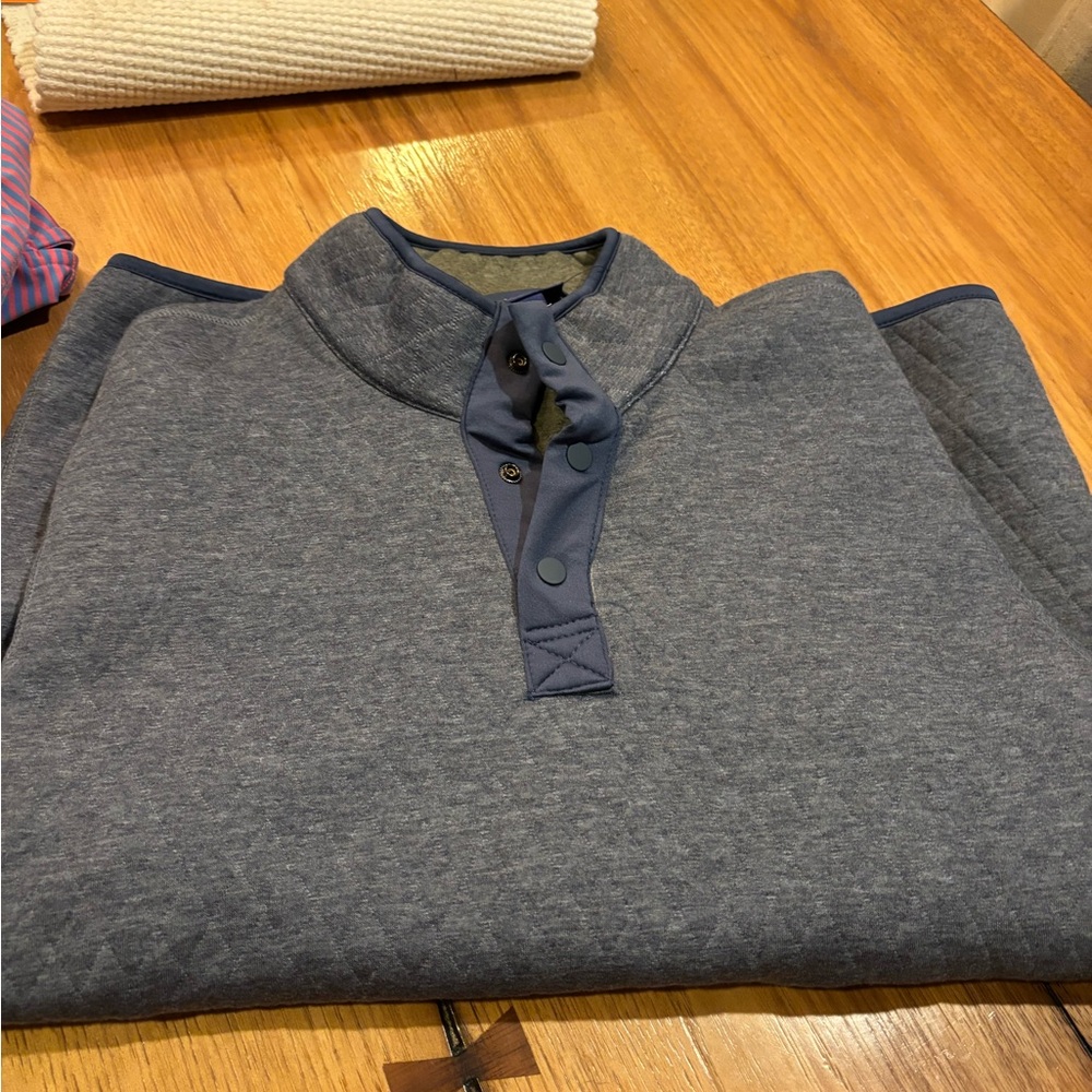 Wilkens Bros Gray Quilted Pullover with Button Collar - Picture 3 of 4
